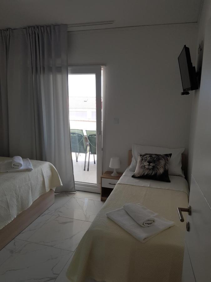 Apartments Sun Dance Novalja Bagian luar foto