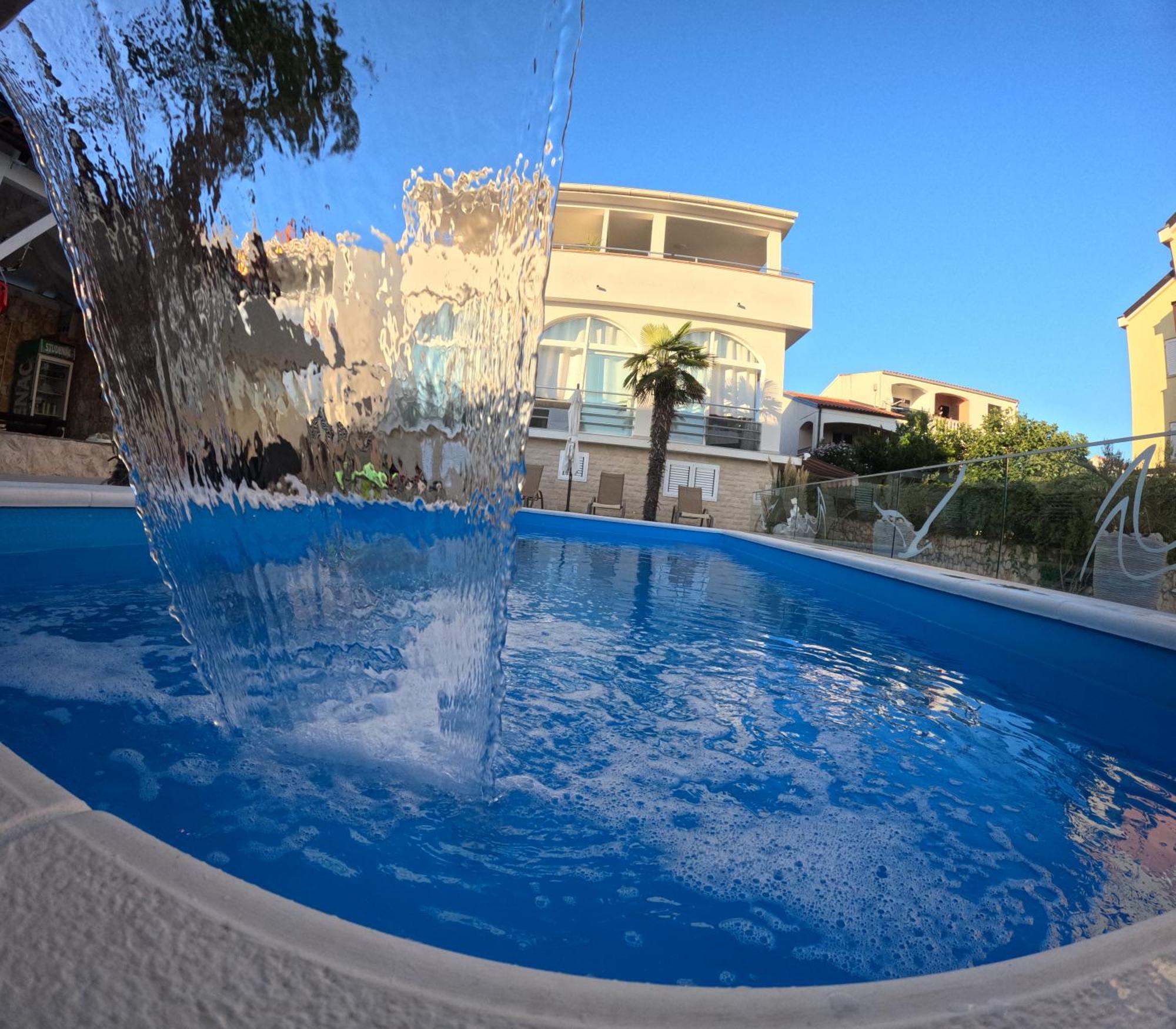 Apartments Sun Dance Novalja Bagian luar foto