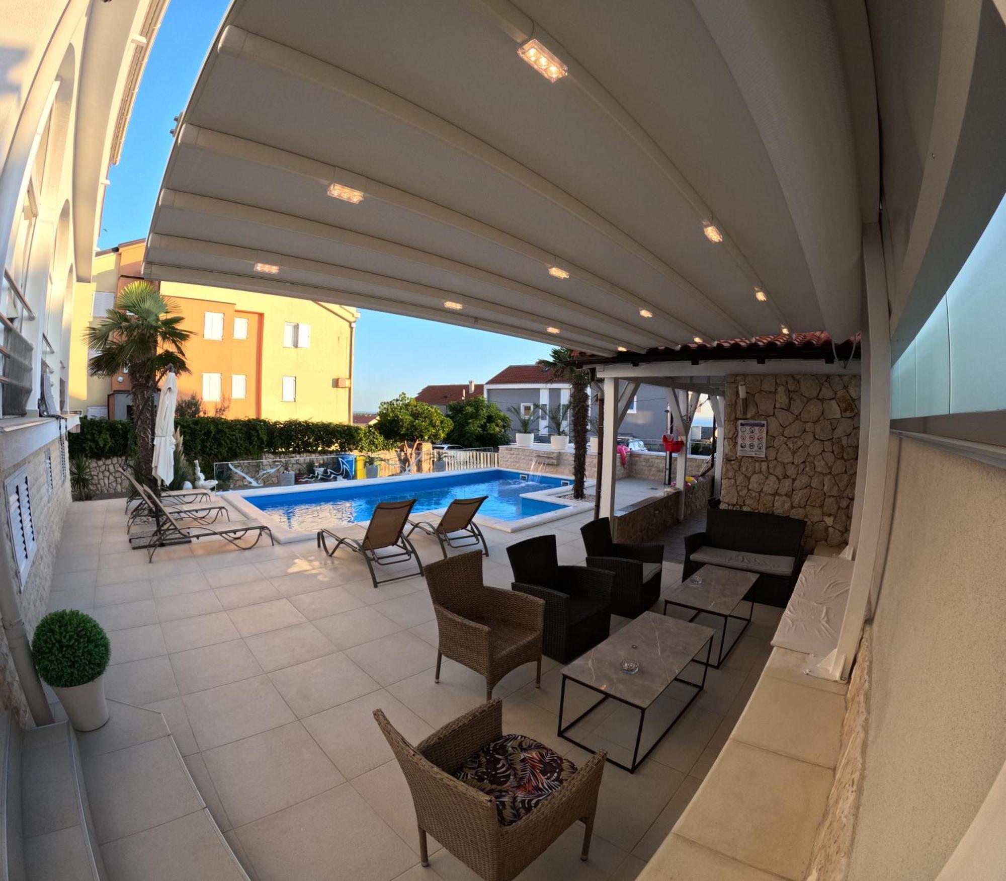Apartments Sun Dance Novalja Bagian luar foto
